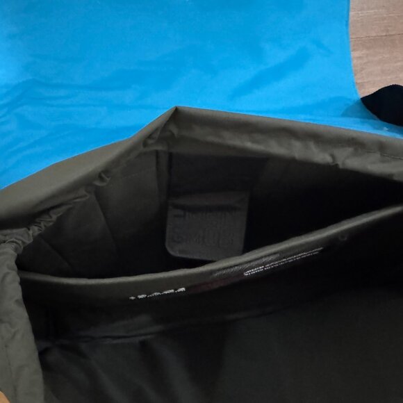 Golla Genmob “Generation Mobile” Messenger Bag – Blue/ tinted Olive green - Picture 6 of 8